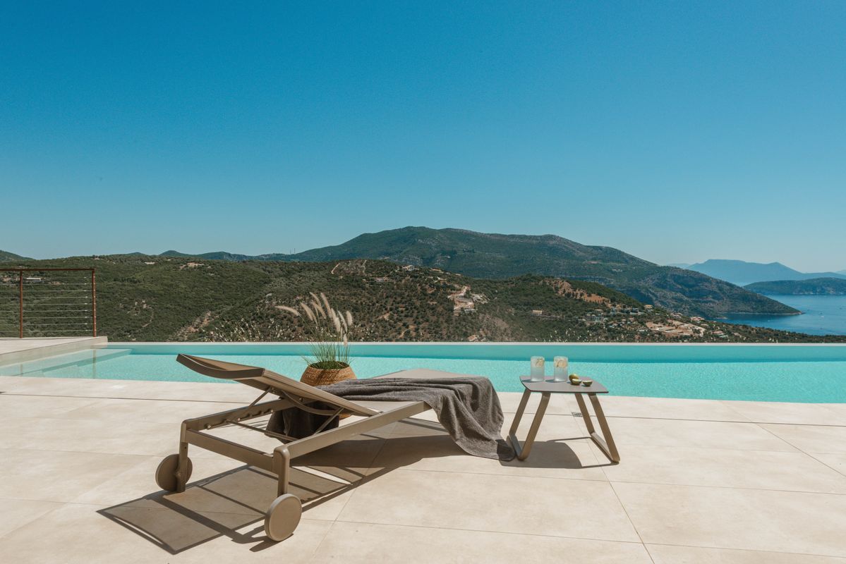 Villa Mulberry outdoor dining area with sea panorama